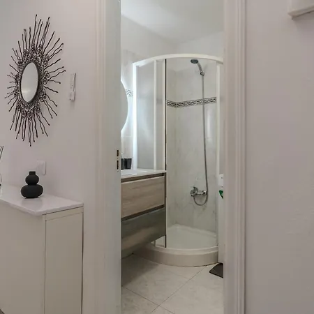 Apartment Sea Views Olimpia R&g En Near The *