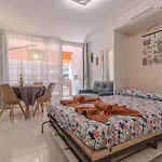 Appartamento Sea Views Olimpia R&g En Near The