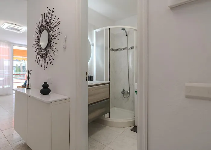 Apartment Sea Views Olimpia R&g En Near The *